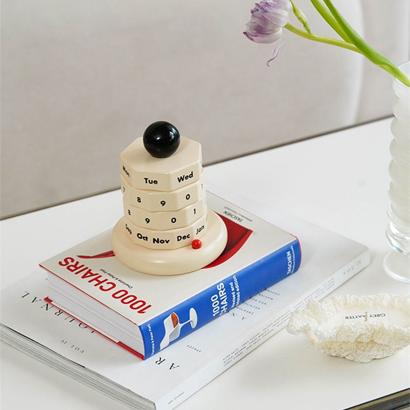 MOMO"S TALK — Wooden Perpetual Desk Calendar & Night Light